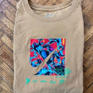 Nike Men’s Small T-Shirt, no rips or stains.
Gently used a few times.